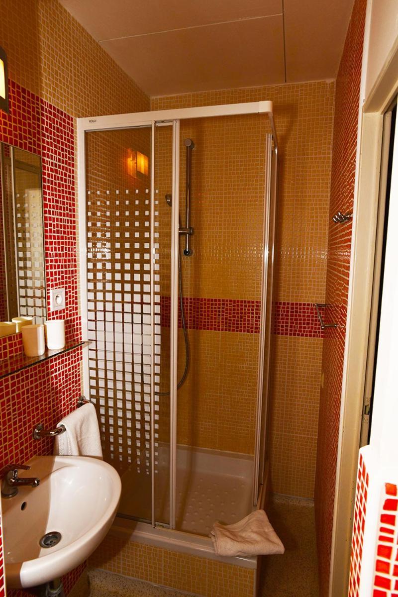 Sporthotel Barborka Hluboká nad Vltavou Екстериор снимка